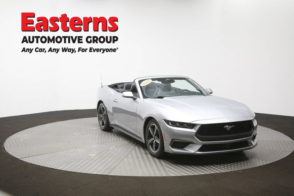 Used 2025 Ford Mustang Premium RWD image 47