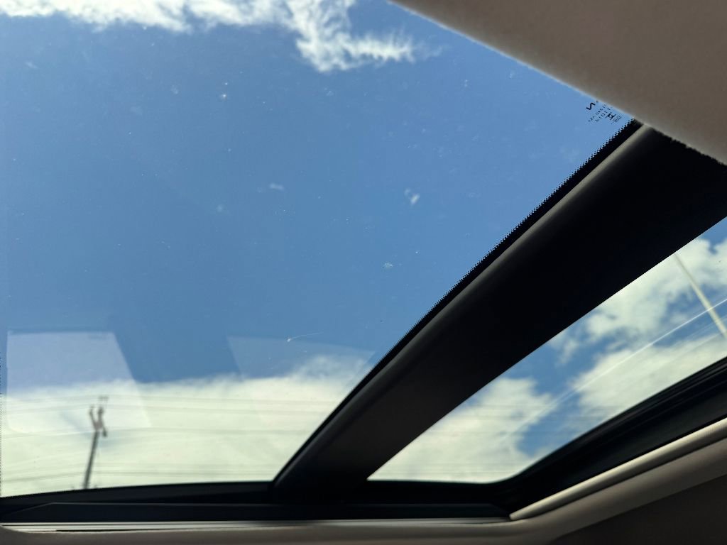 New 2025 Nissan Kicks SR w/ SR Premium Package image 15