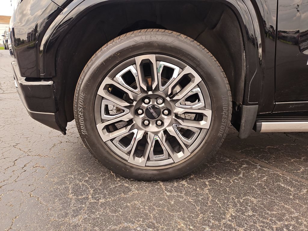 Used 2023 GMC Sierra 1500 Denali Ultimate AWD/4WD image 10