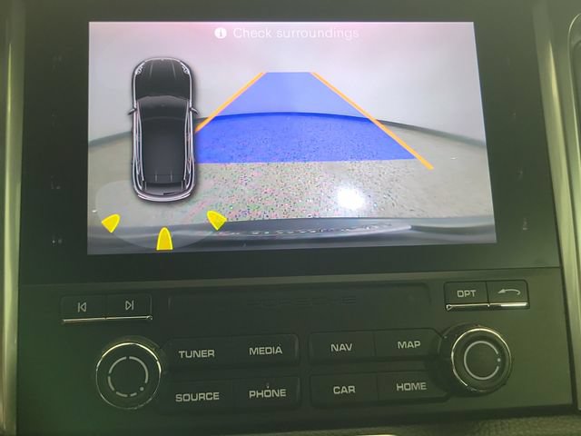 Used 2018 Porsche Macan AWD/4WD image 28