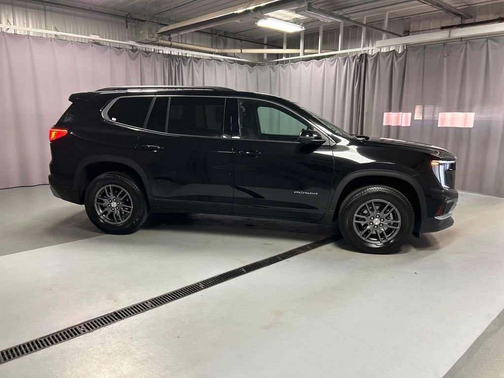 Used 2025 GMC Acadia Elevation image 8