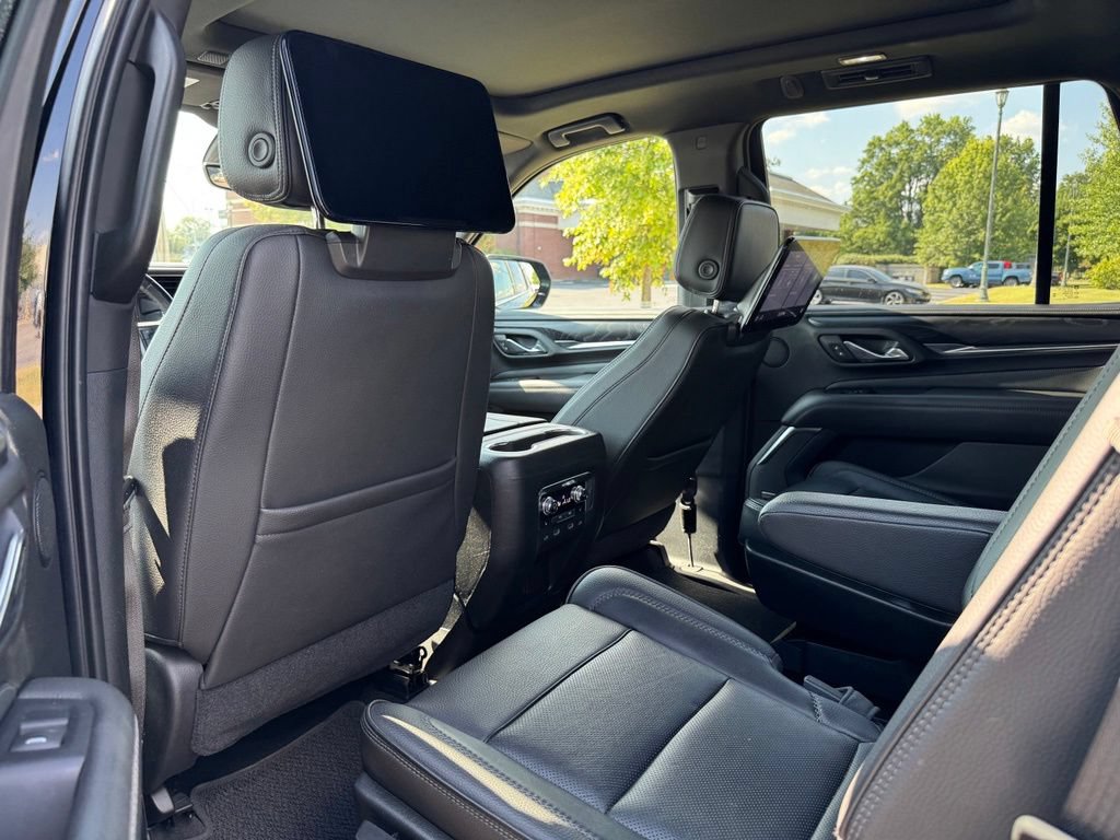 Used 2021 GMC Yukon Denali w/ Denali Ultimate Package AWD/4WD image 13