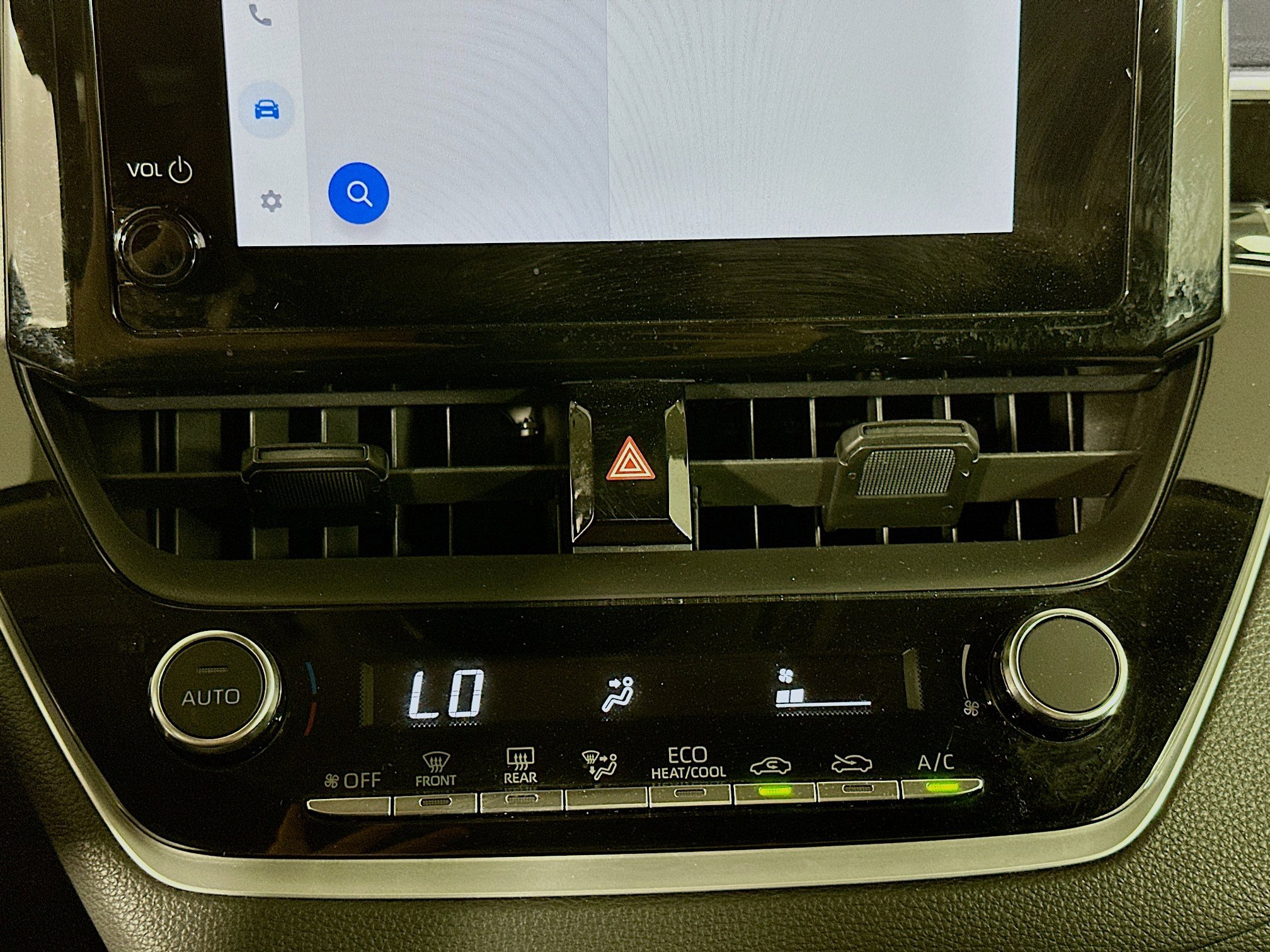 Used 2024 Toyota Corolla LE image 23