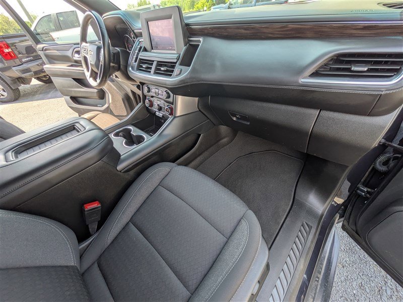 Used 2023 Chevrolet Suburban LS image 24
