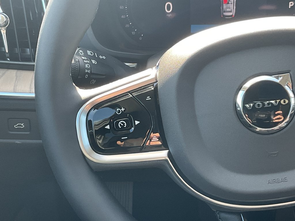 New 2027 Volvo XC60 B5 Core AWD/4WD image 22