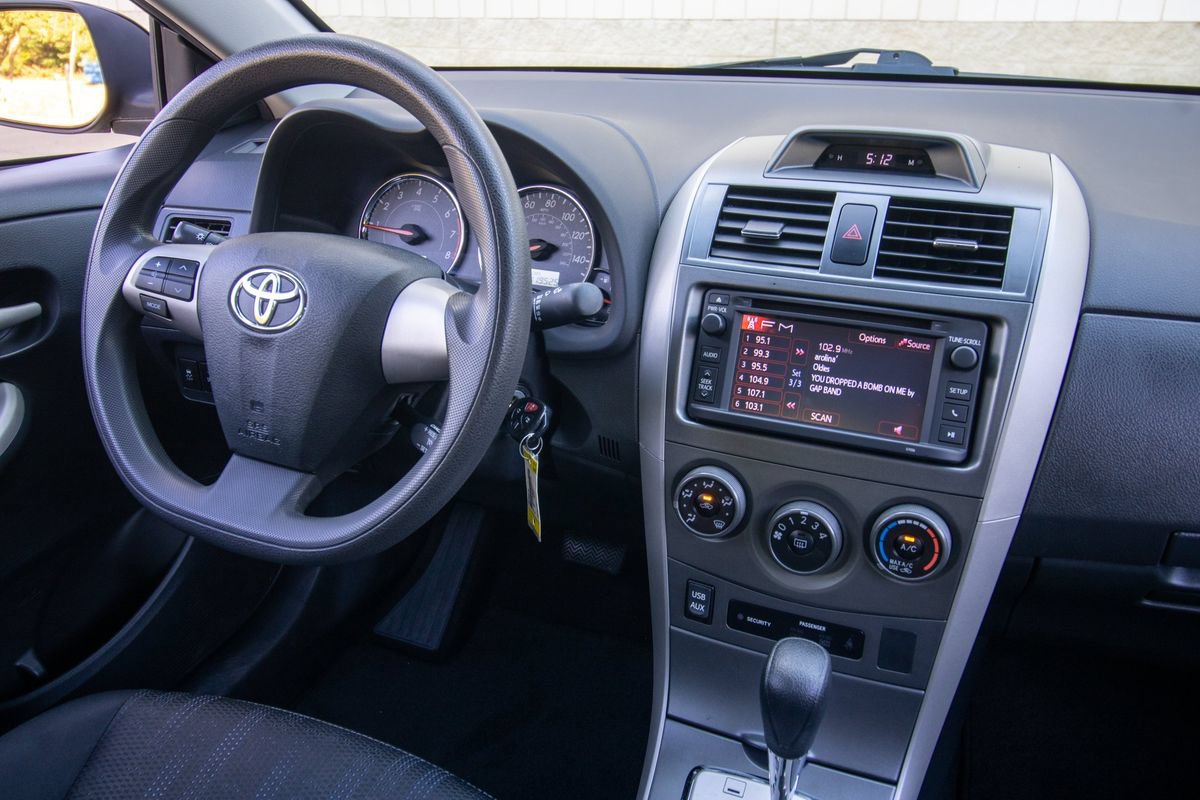 Used 2013 Toyota Corolla S FWD image 22