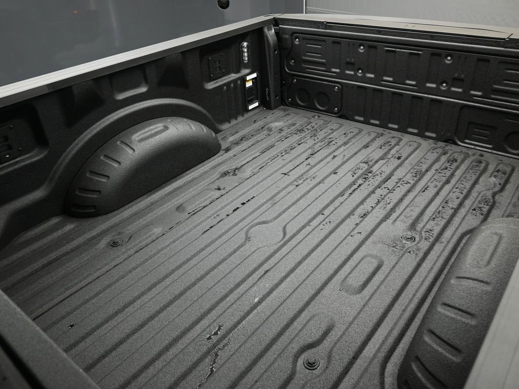 New 2026 Ford F250 Lariat w/ Black Appearance Package image 19