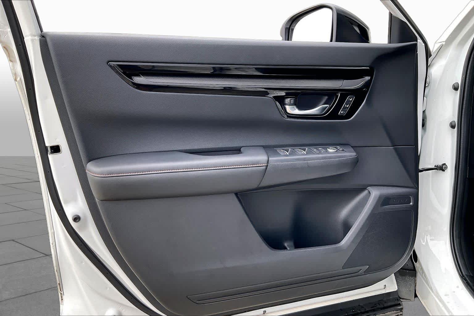Used 2024 Honda CR-V Sport Touring image 19
