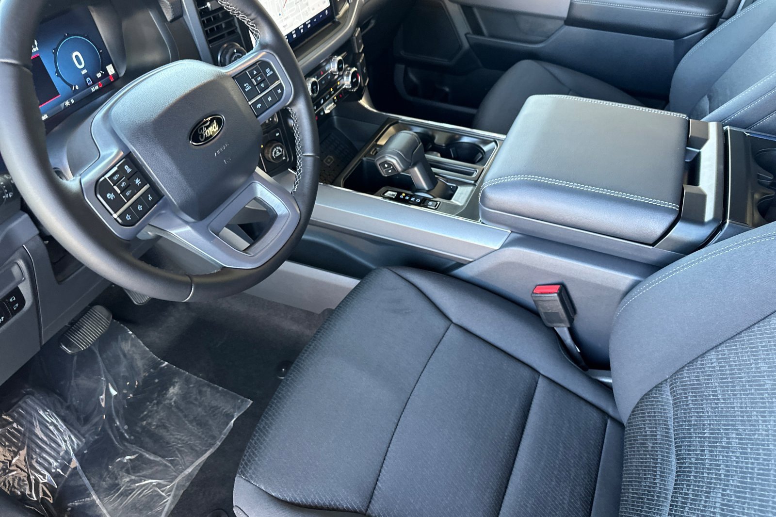 New 2025 Ford F150 XLT w/ Equipment Group 302A MID image 10