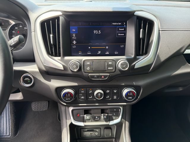 Used 2024 GMC Terrain SLT FWD image 20