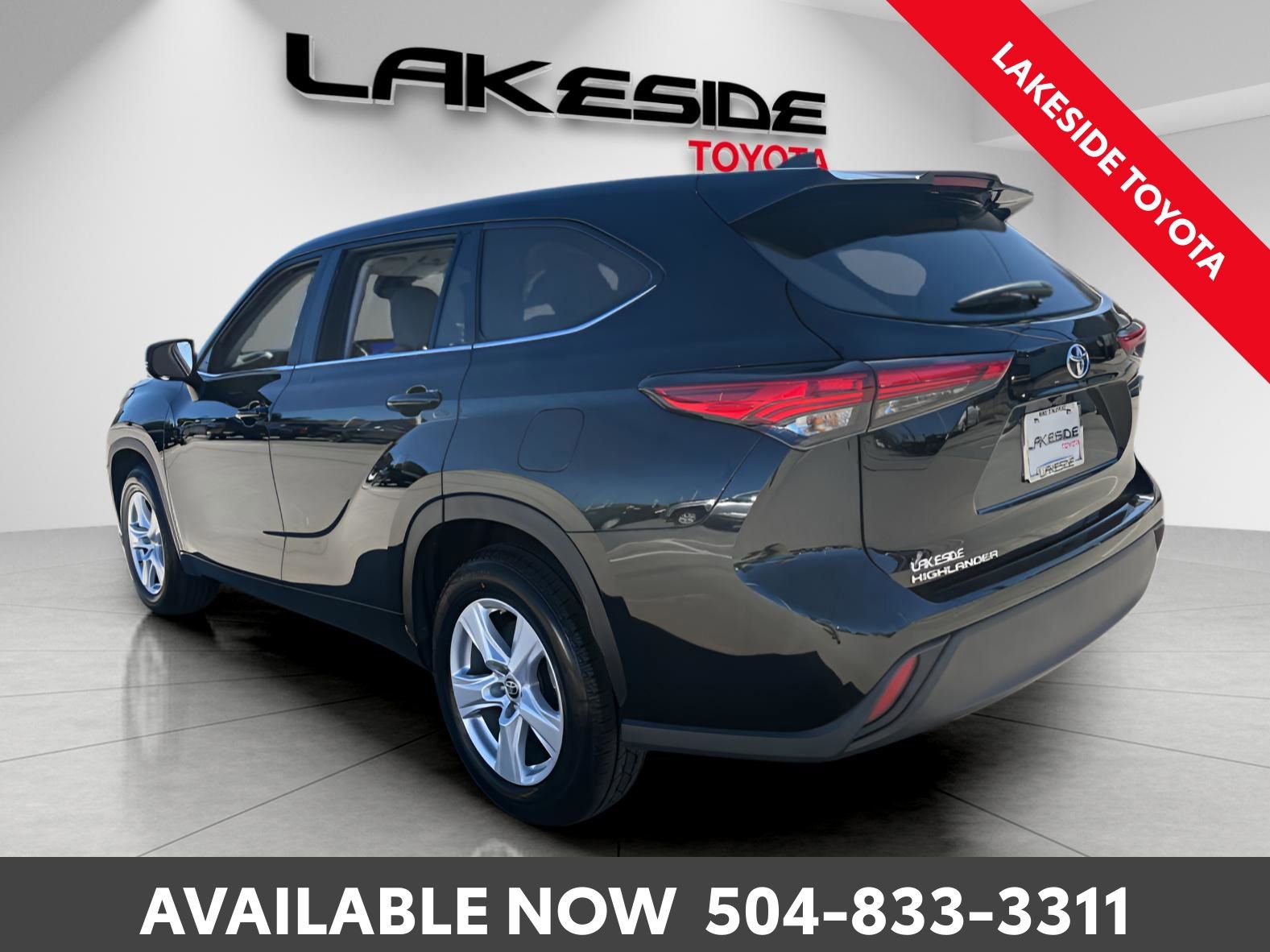 Used 2023 Toyota Highlander L image 4