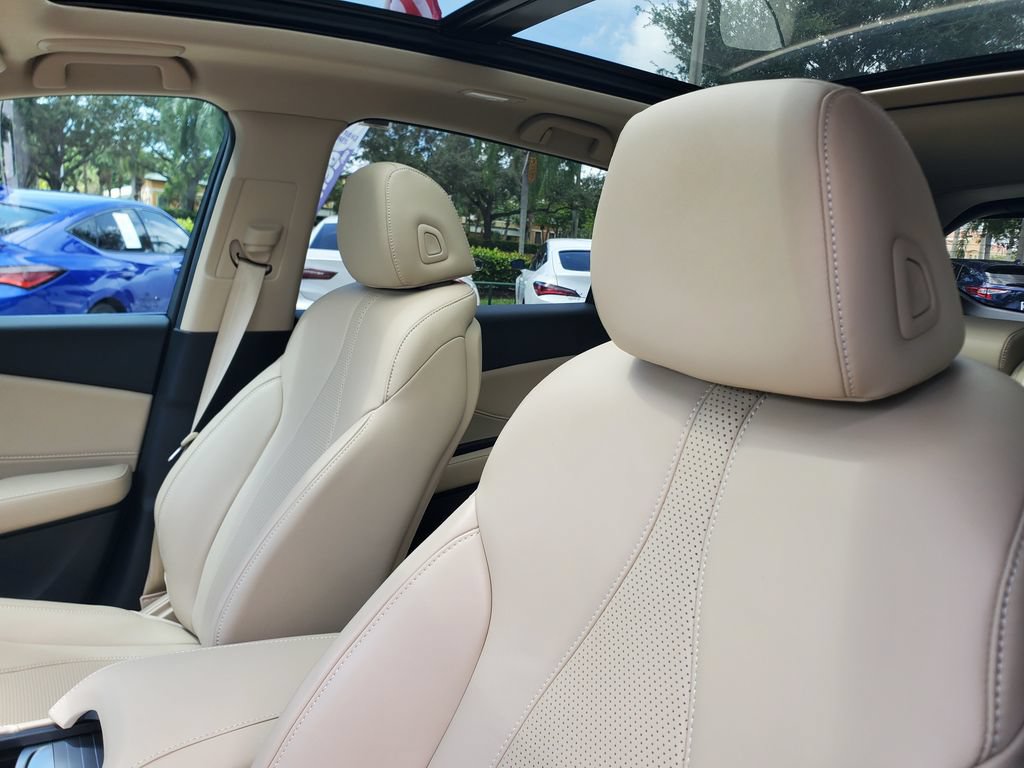 Used 2023 Acura RDX w/ Technology Package FWD image 16