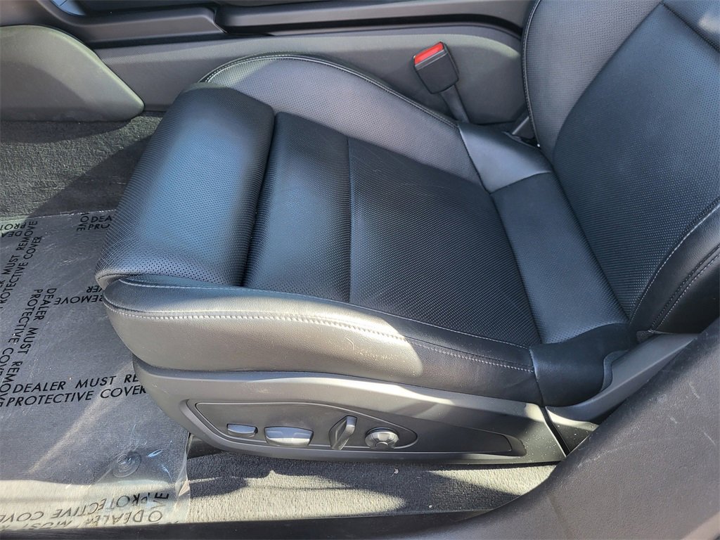 Used 2022 Porsche Taycan 4 Cross Turismo w/ Premium Package image 14