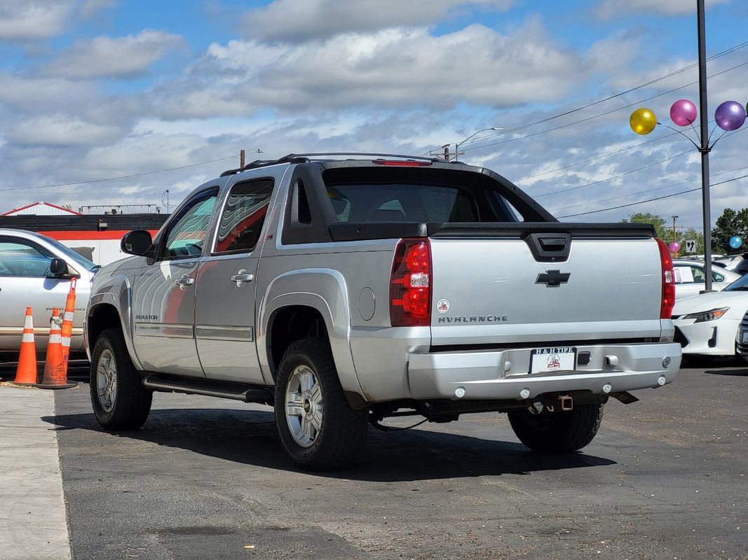 Used 2012 Chevrolet Avalanche LT w/ Suspension Package, Off-Road image 9