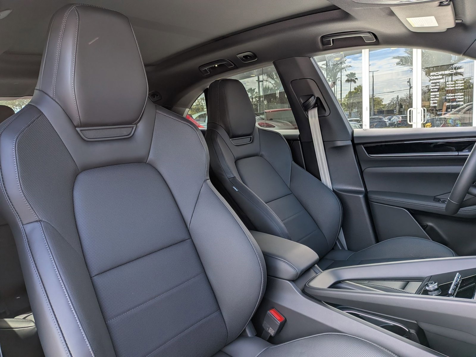 New 2026 Porsche Macan Electric image 25