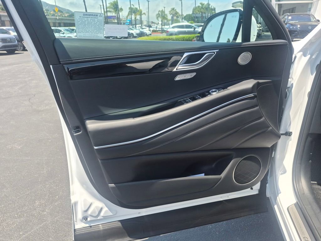 Used 2026 Genesis GV80 2.5T RWD image 11