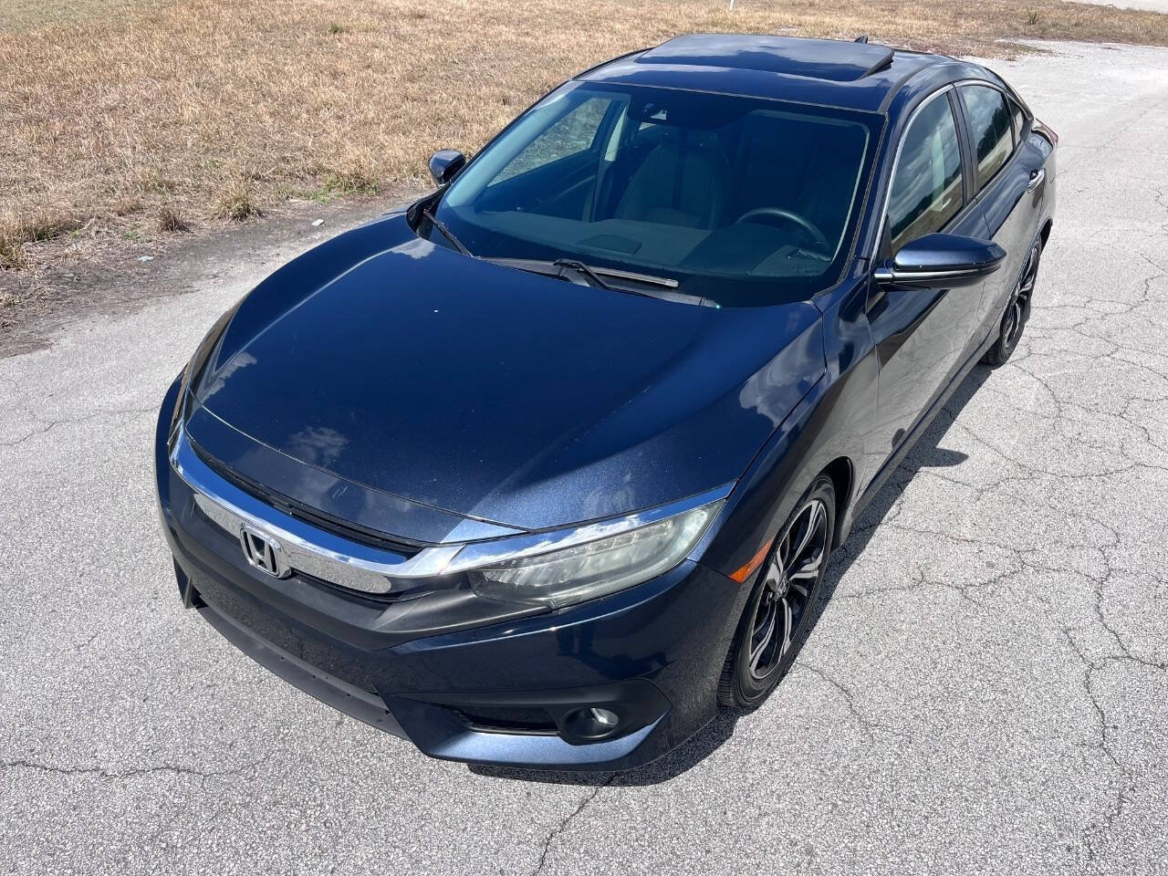 Used 2016 Honda Civic Touring image 1