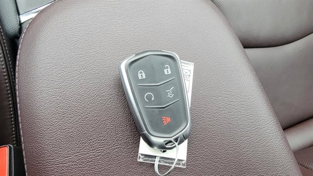 Used 2024 Cadillac XT6 Premium Luxury w/ Technology Package AWD/4WD image 36