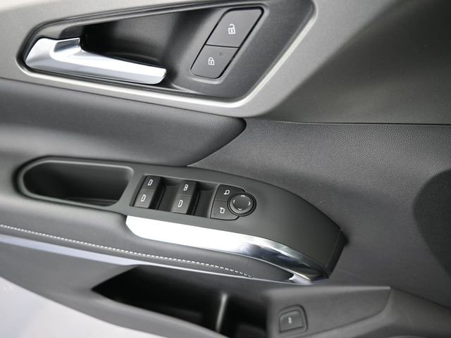 New 2026 Chevrolet Traverse LT w/ Sun and Wheel Package image 37