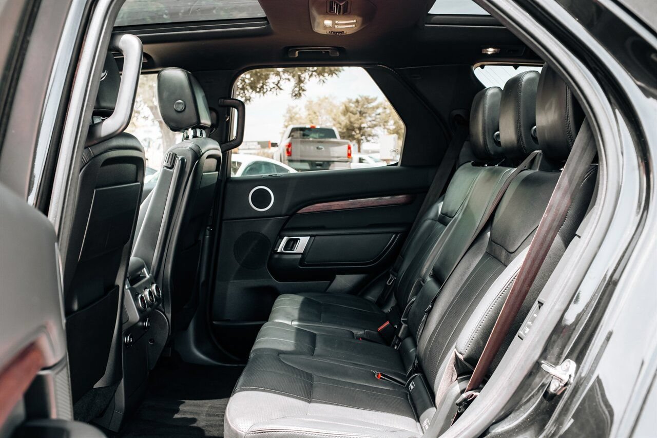Used 2019 Land Rover Discovery HSE AWD/4WD image 40