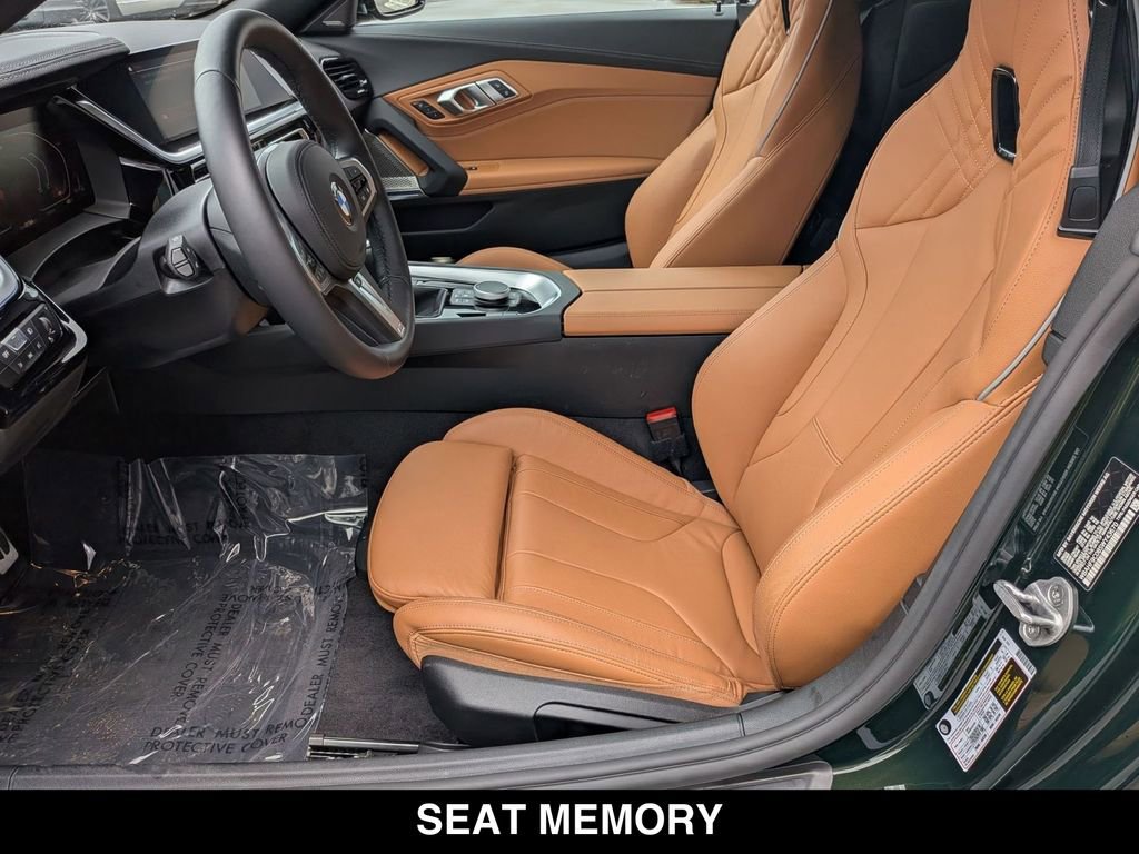 Certified 2025 BMW Z4 M40i w/ Edition RWD image 18