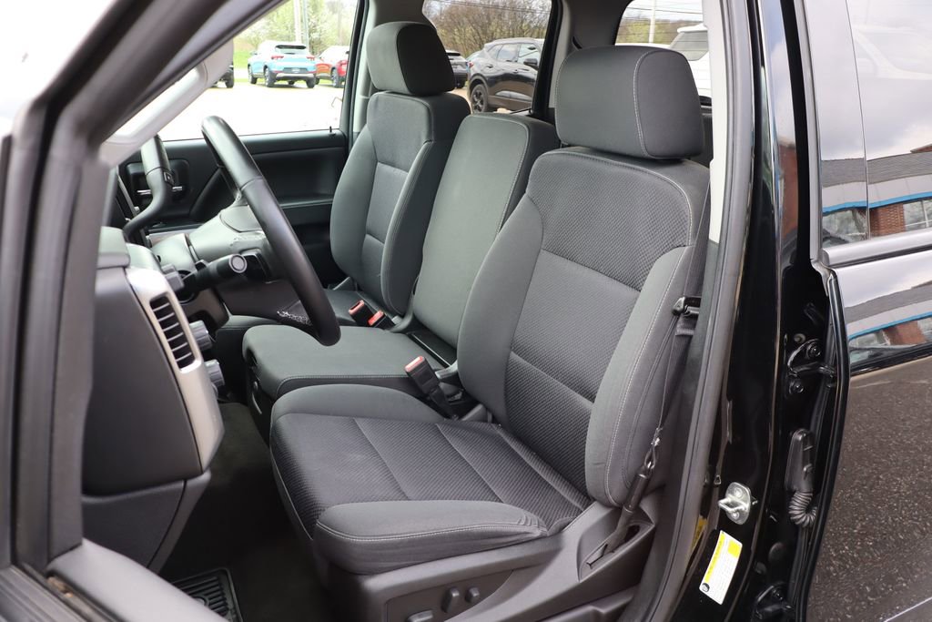Used 2018 Chevrolet Silverado 1500 LT w/ All Star Edition image 25