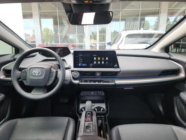 Used 2024 Toyota Prius XLE AWD/4WD image 19