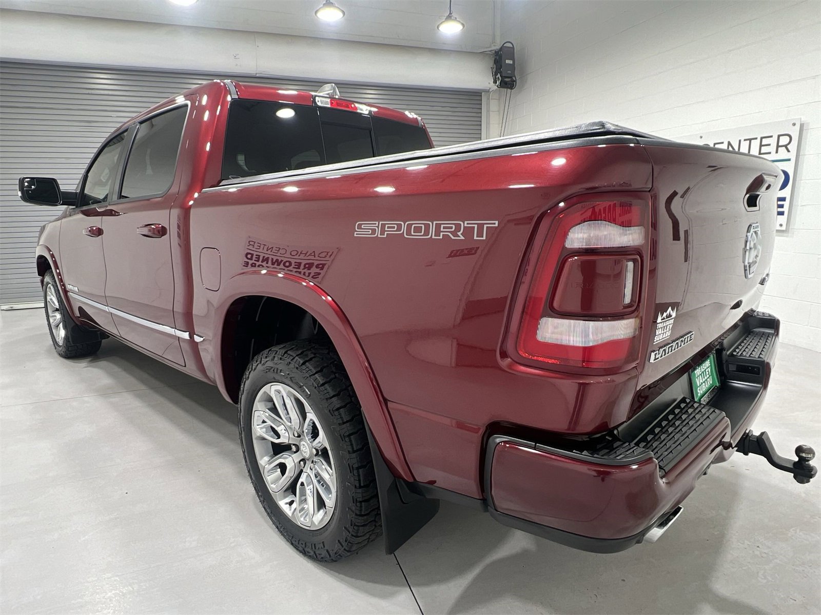 Used 2021 RAM 1500 Laramie w/ Sport Appearance Package image 6