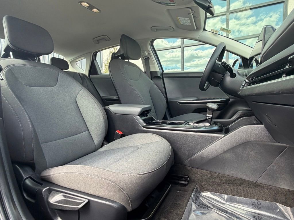 Used 2025 Kia K4 LXS FWD image 22