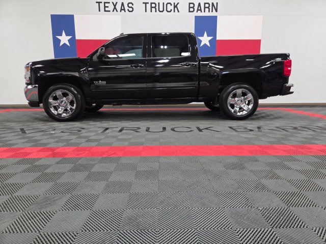 Used 2018 Chevrolet Silverado 1500 LT w/ LT Eassist Package AWD/4WD image 1