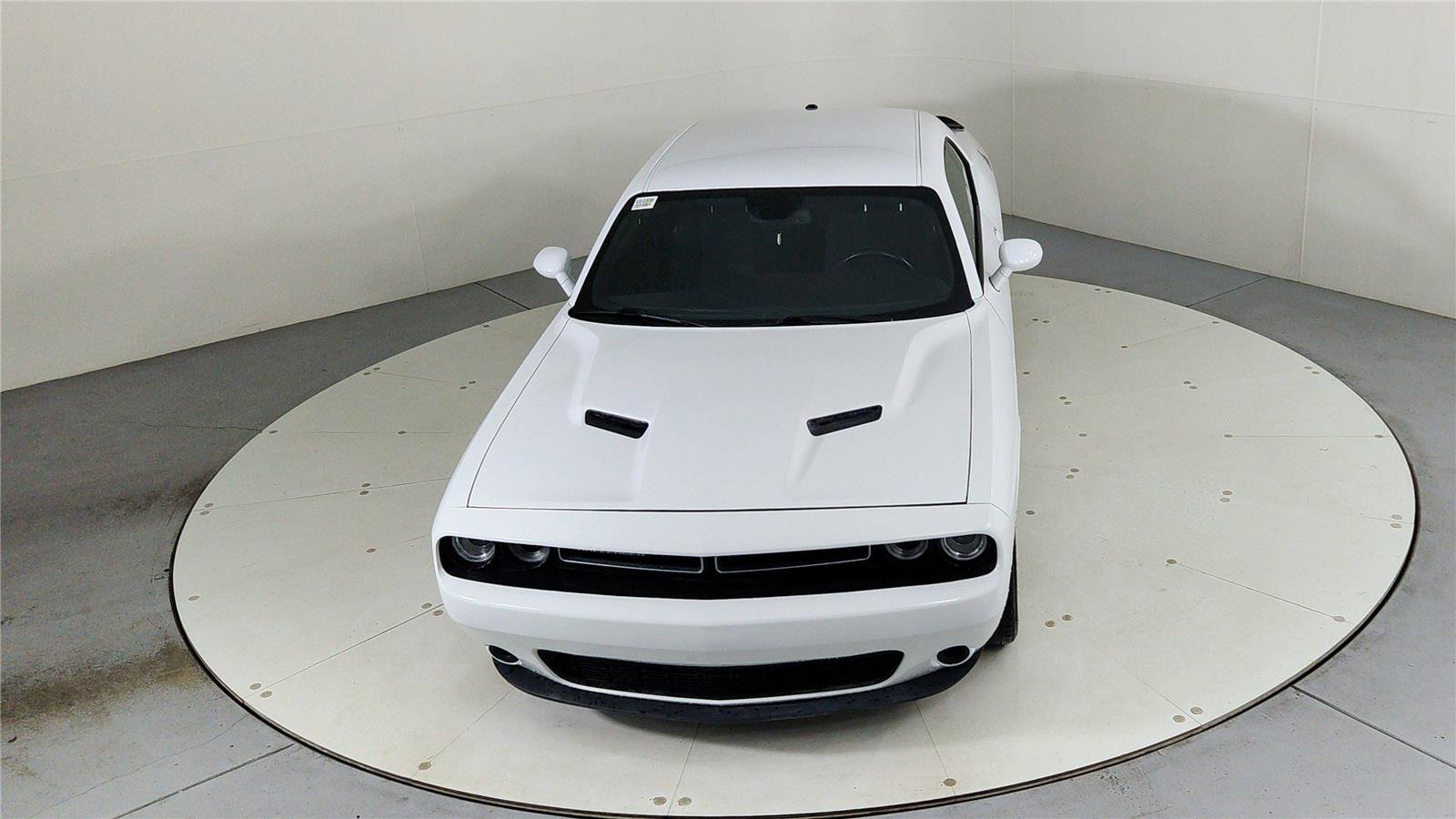 Used 2023 Dodge Challenger SXT image 14
