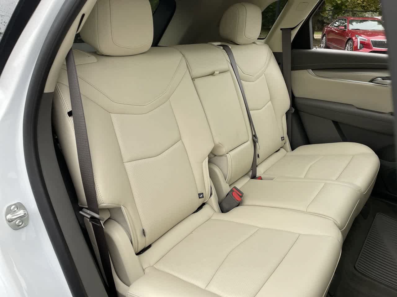 Certified 2025 Cadillac XT5 Premium Luxury AWD/4WD image 15