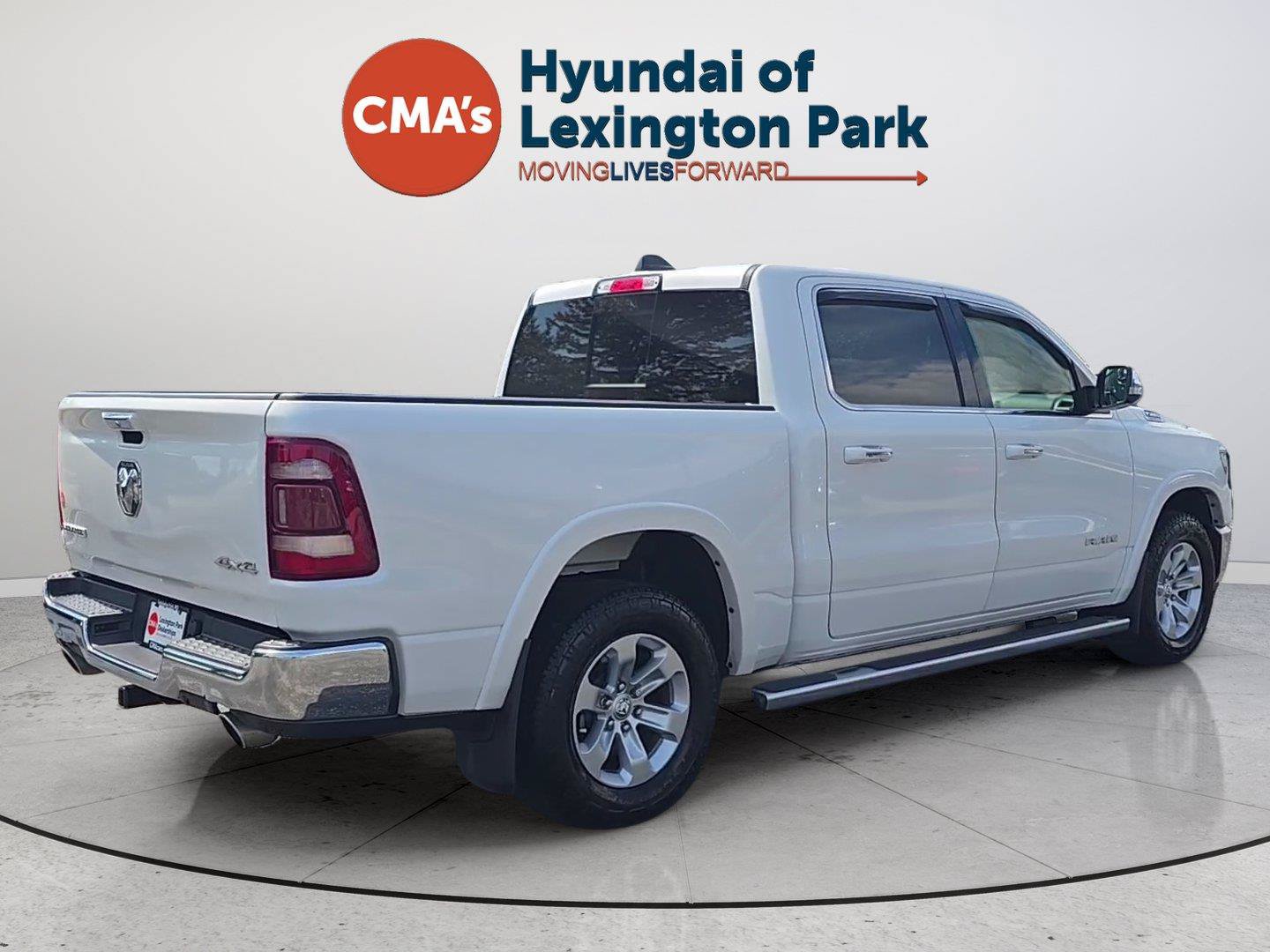 Used 2019 RAM 1500 Laramie AWD/4WD image 5