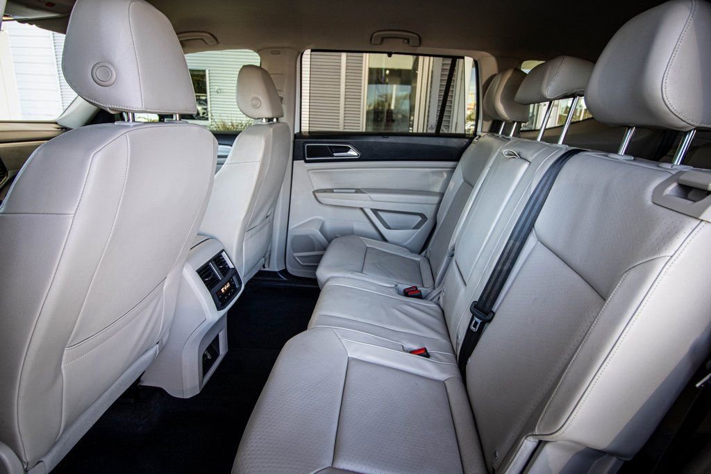 Used 2018 Volkswagen Atlas SE image 44