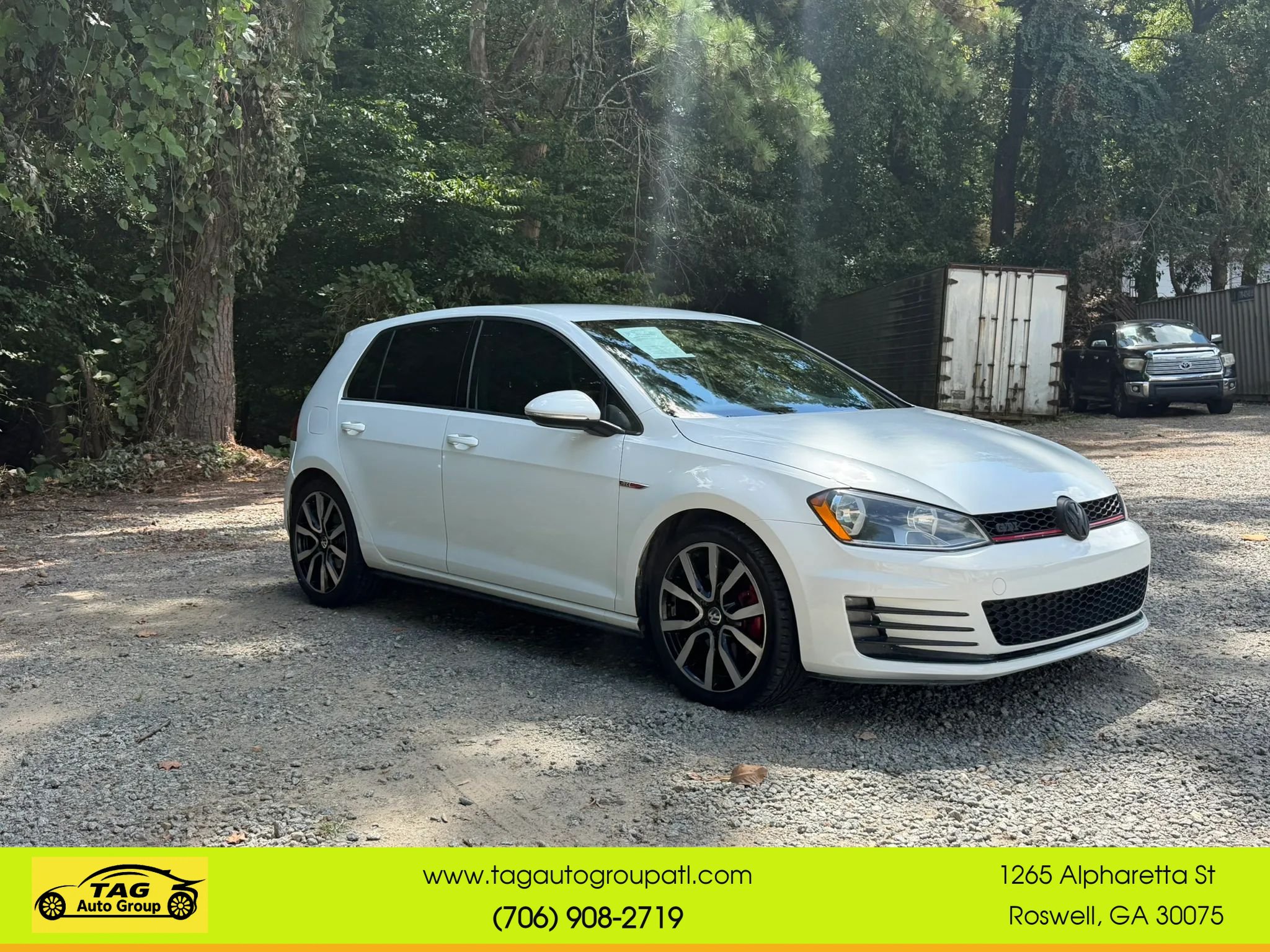 Used 2017 Volkswagen GTI SE FWD image 3
