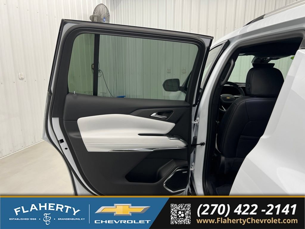 Used 2026 Chevrolet Traverse High Country AWD/4WD image 10
