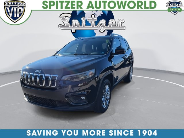 Used 2019 Jeep Cherokee Latitude Plus w/ Cold Weather Group AWD/4WD image 7