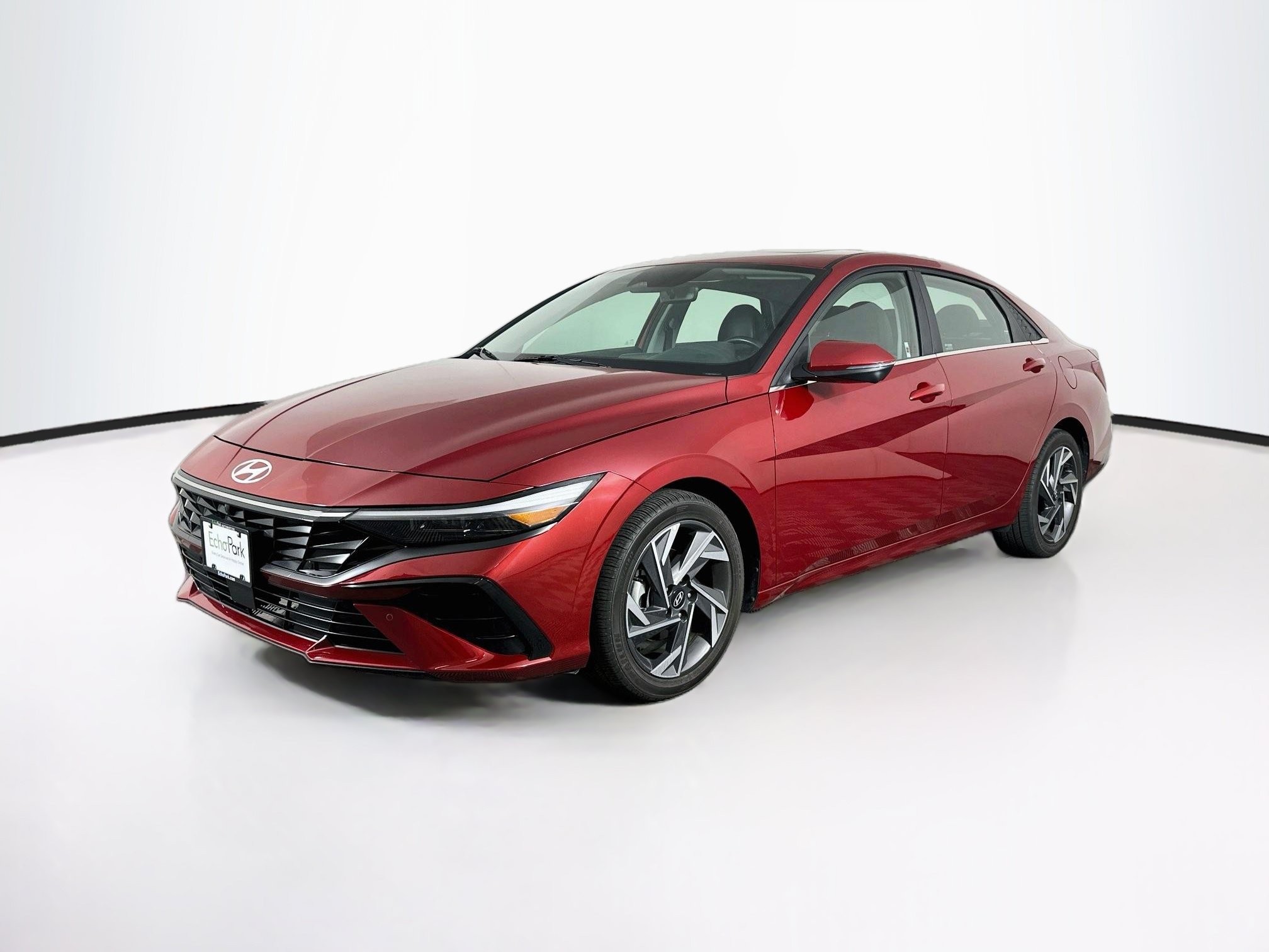 Used 2024 Hyundai Elantra Limited FWD image 3