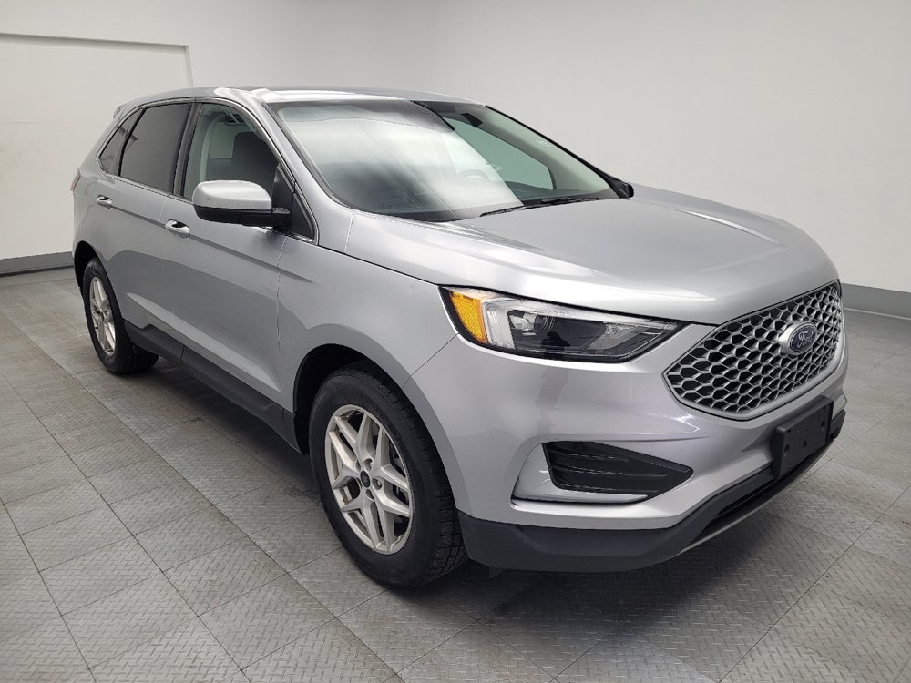 Used 2023 Ford Edge SEL image 13