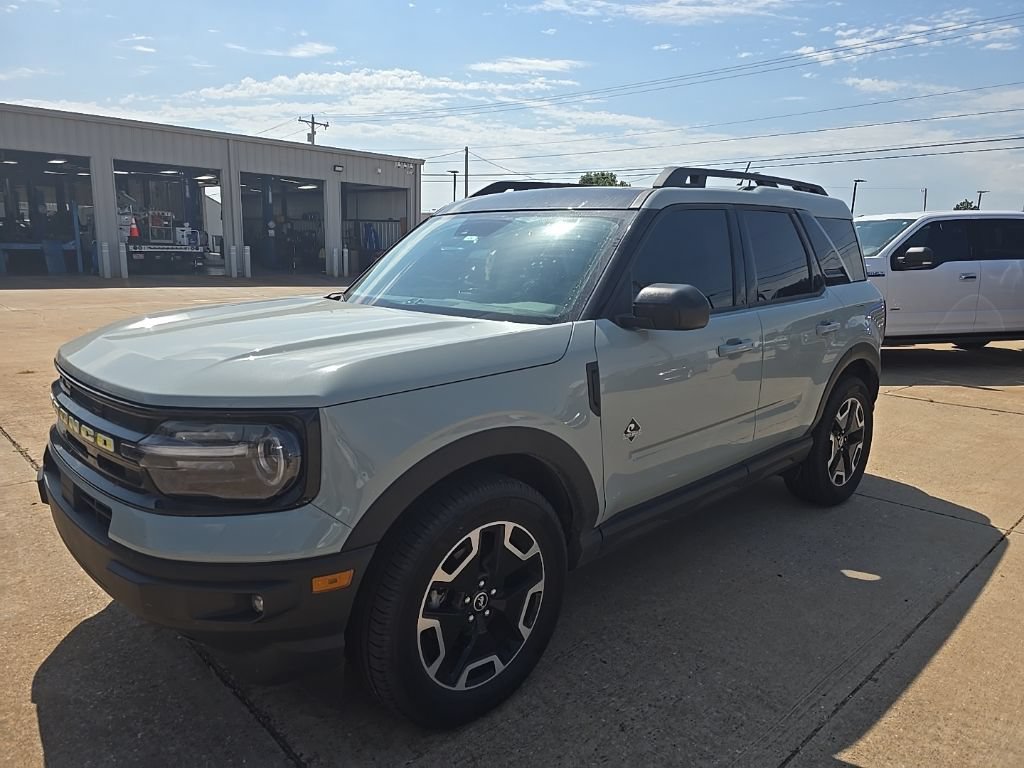 Used 2023 Ford Bronco Sport Outer Banks w/ Tech Package AWD/4WD image 3