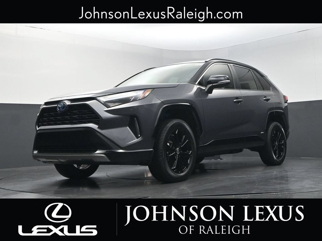Used 2022 Toyota RAV4 XSE AWD/4WD image 16