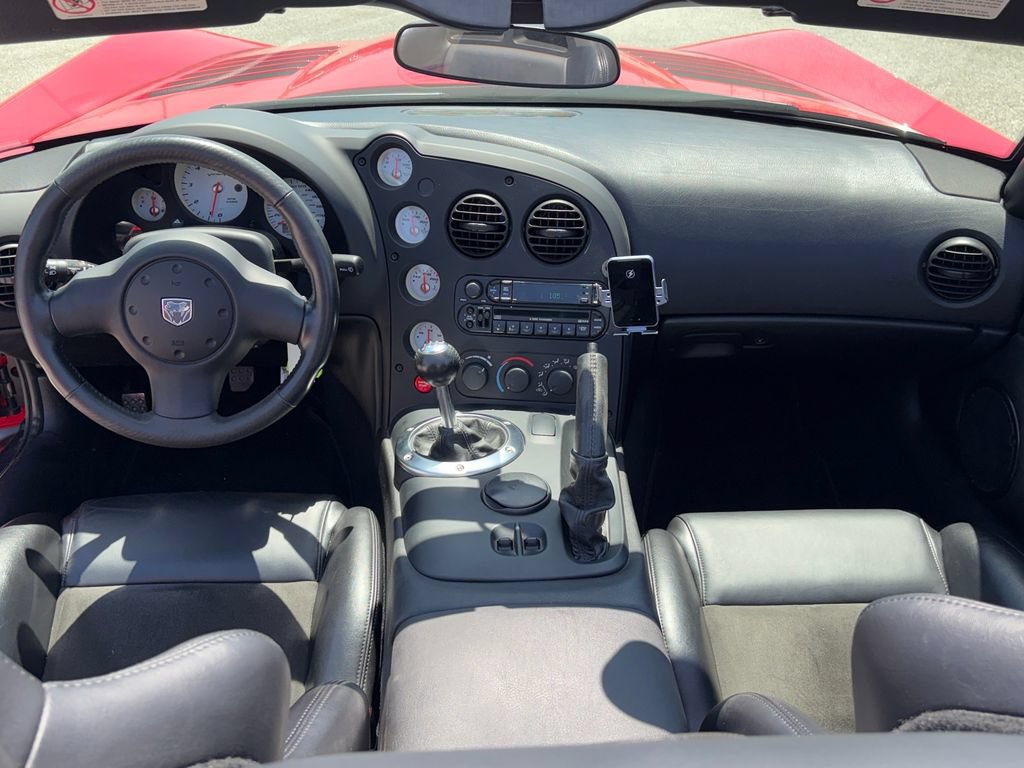 Used 2004 Dodge Viper SRT-10 RWD image 18