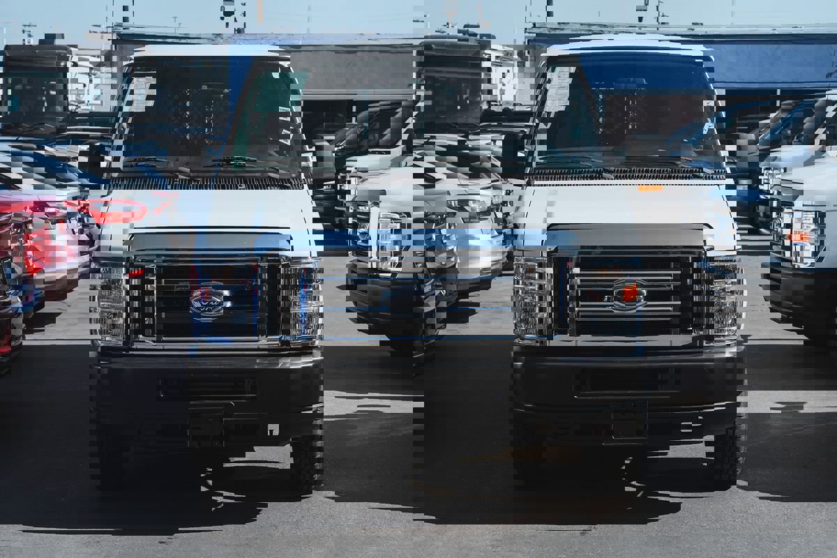 Used 2013 Ford E-150 and Econoline 150 image 4