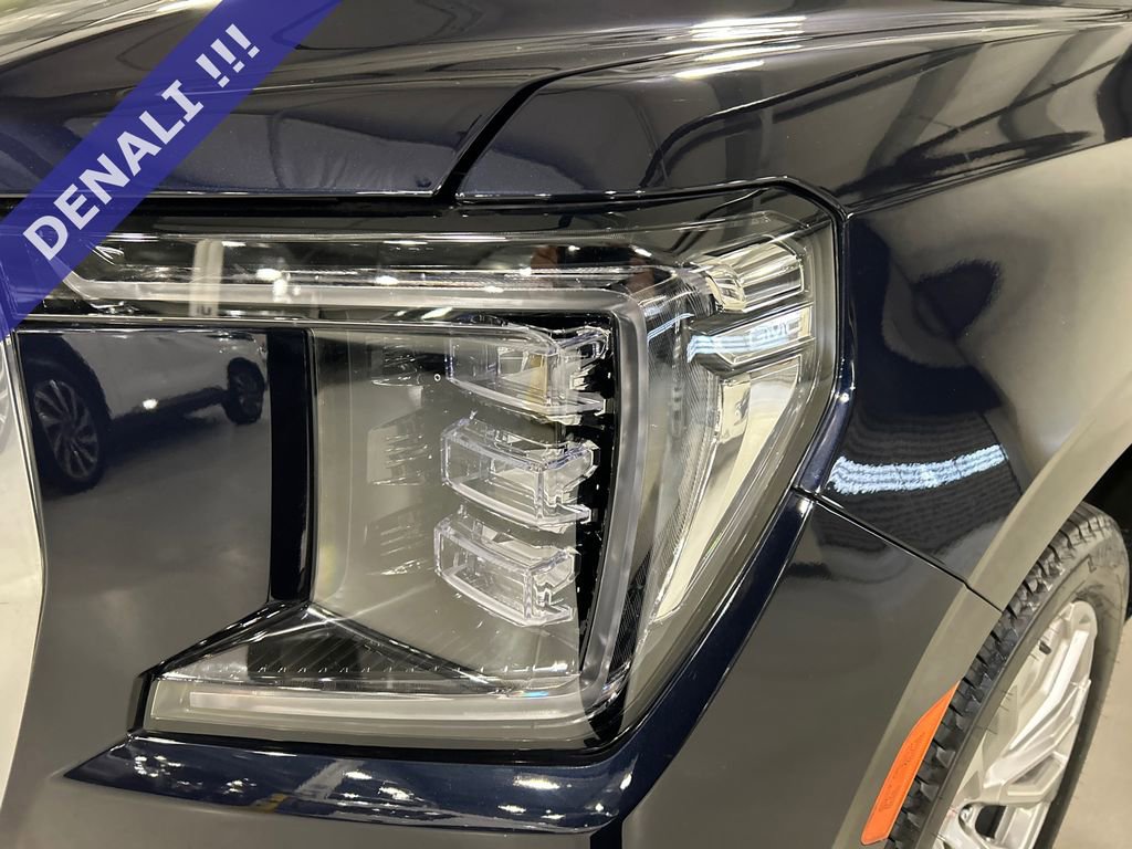 Used 2023 GMC Yukon Denali image 7