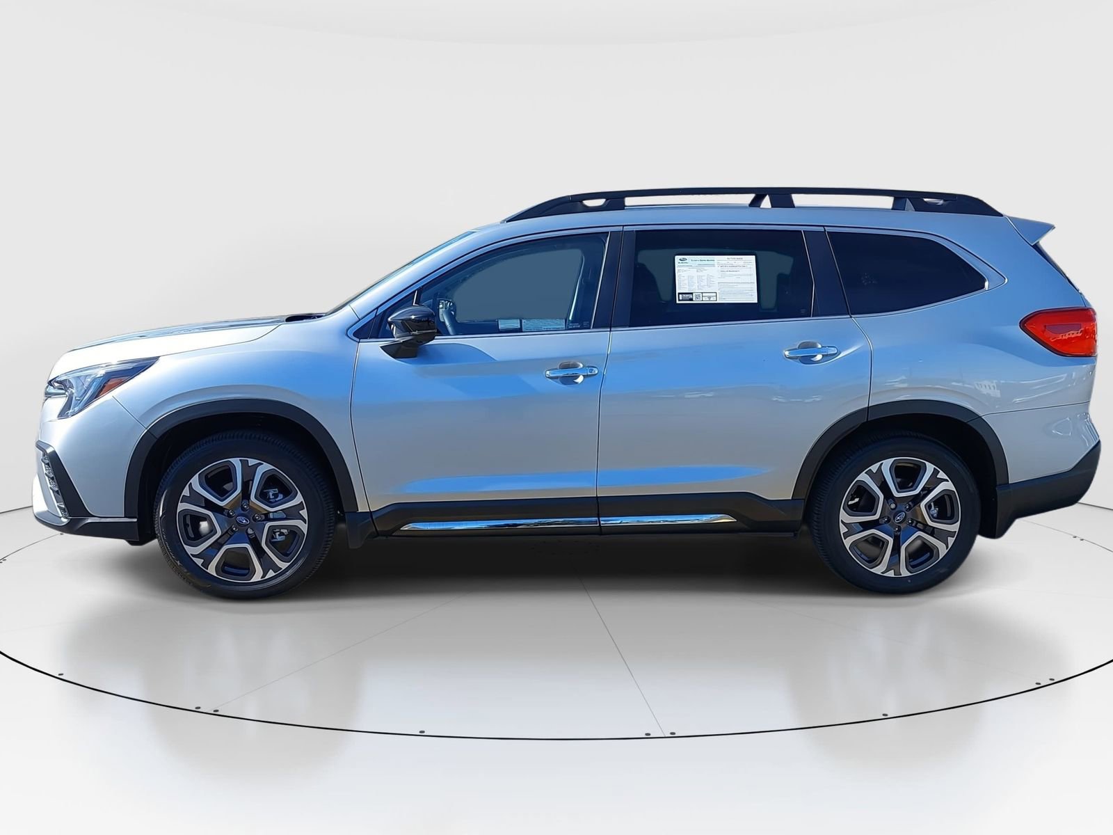 Certified 2025 Subaru Ascent Touring w/ Popular Package #2 image 4