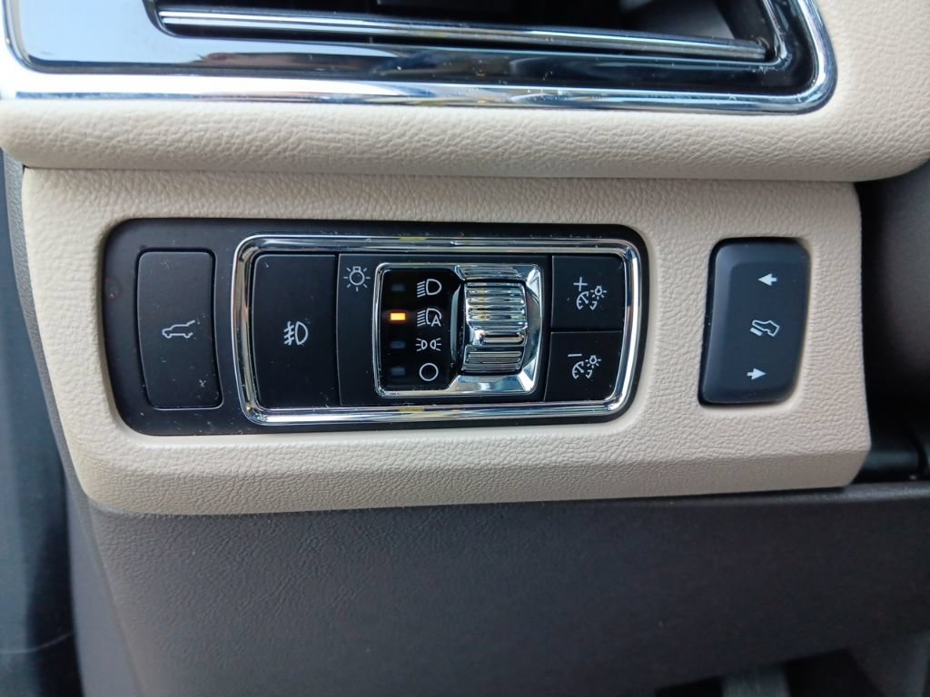 Used 2023 Lincoln Navigator L Reserve AWD/4WD image 26