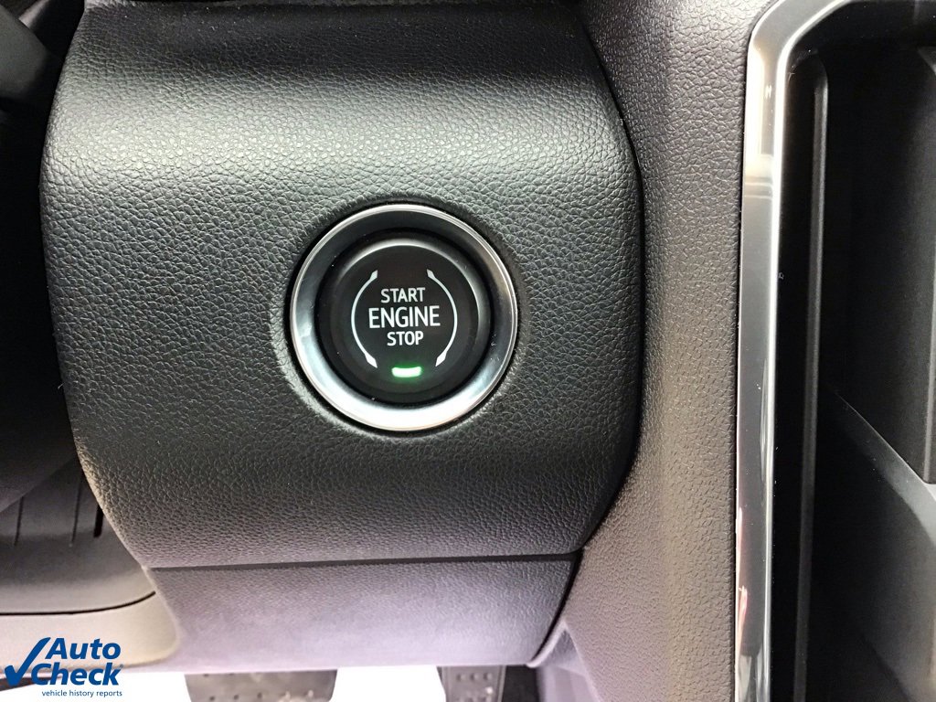 Used 2025 GMC Acadia Elevation image 44