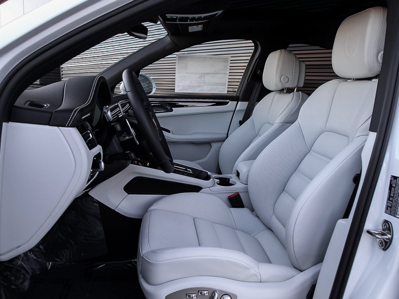 New 2026 Porsche Macan S AWD/4WD image 5