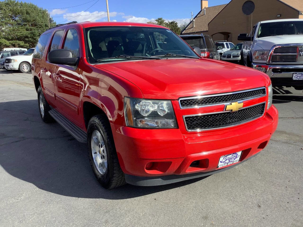 Used 2013 Chevrolet Suburban LS image 6