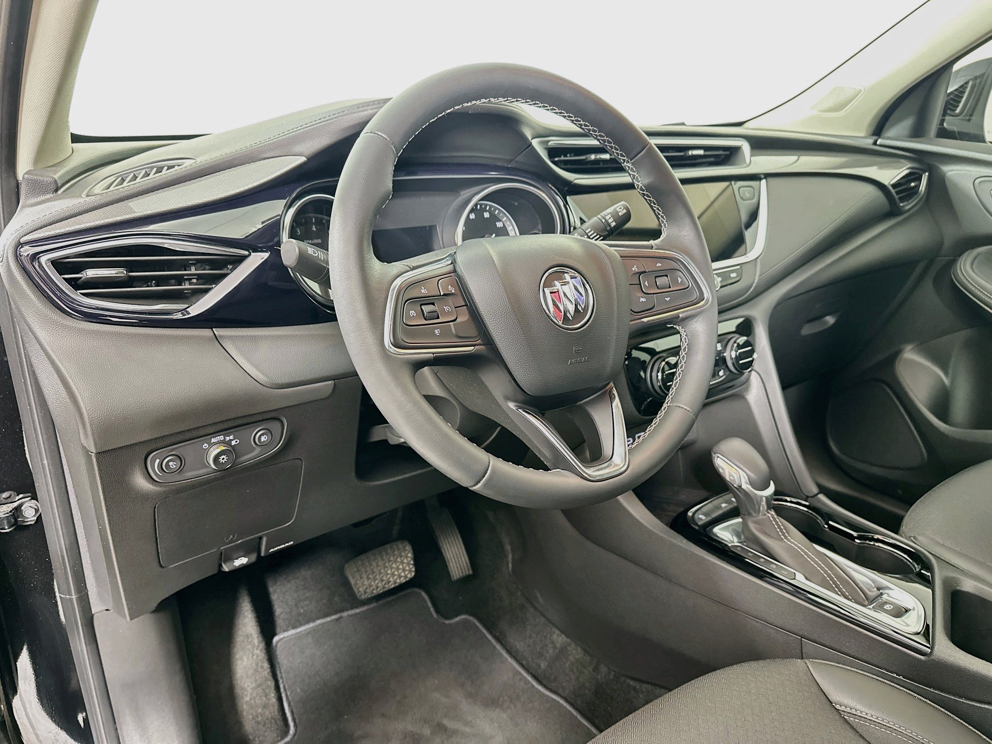 Used 2023 Buick Encore GX Select FWD image 9